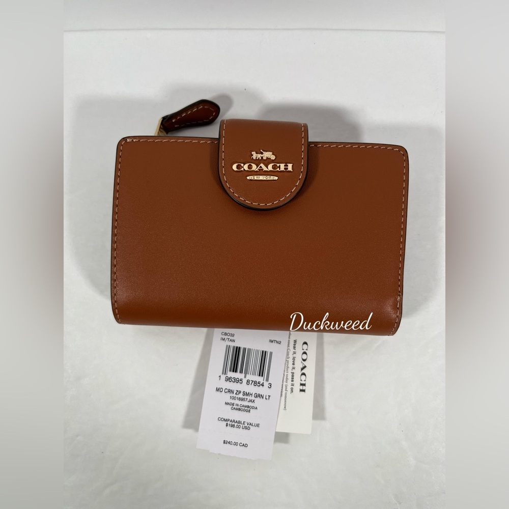 Sold ❌Coach Medium Corner Zip Wallet In Leather/Gold/Tan  NWT